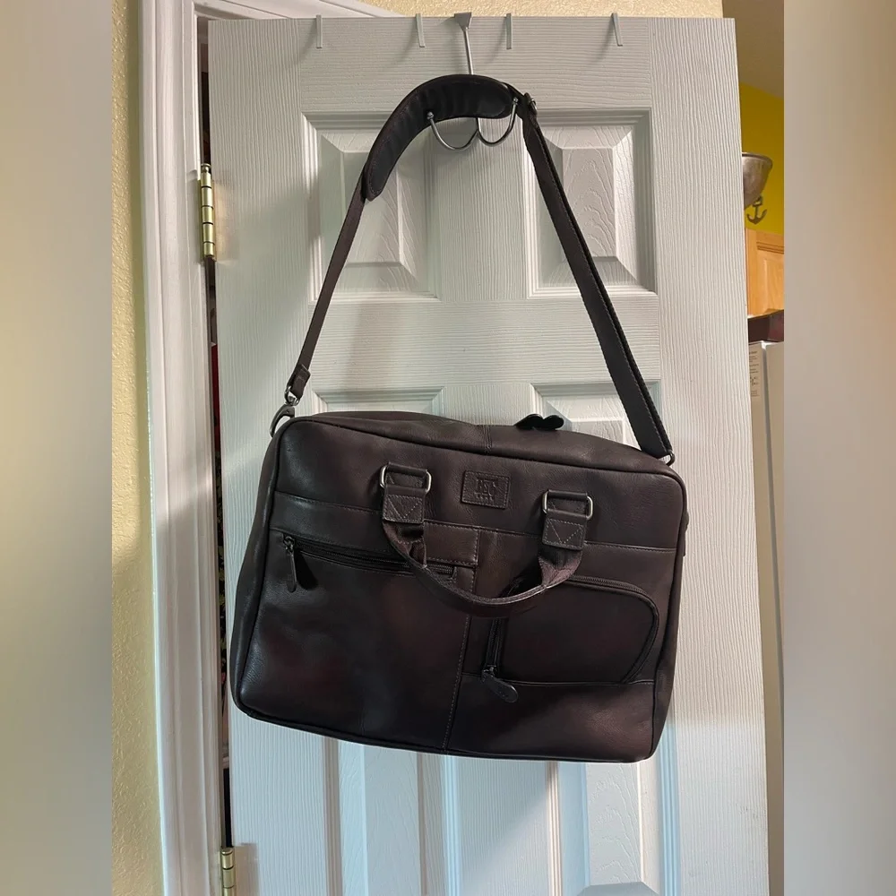 BSC Leather Goods Briefcase/Messenger Bag. EUC